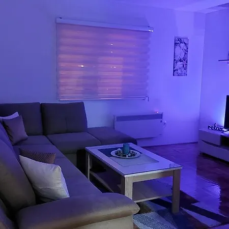 Stan Na Dan Apartment